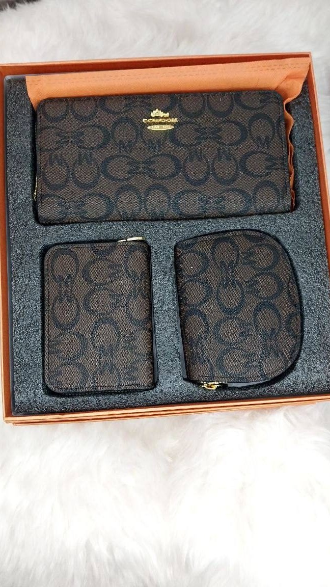 PREMIUM QUALITY WALLETS FOR HER
